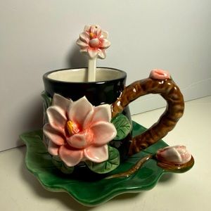 Botanical collection by corner ruby coffee cup 3 pc set brand new.